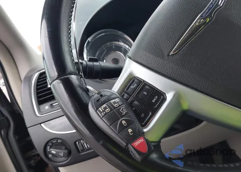 2013 Chrysler Town & Country Touring from USA, damaged, VIN 2C4RC1BG6DR605263